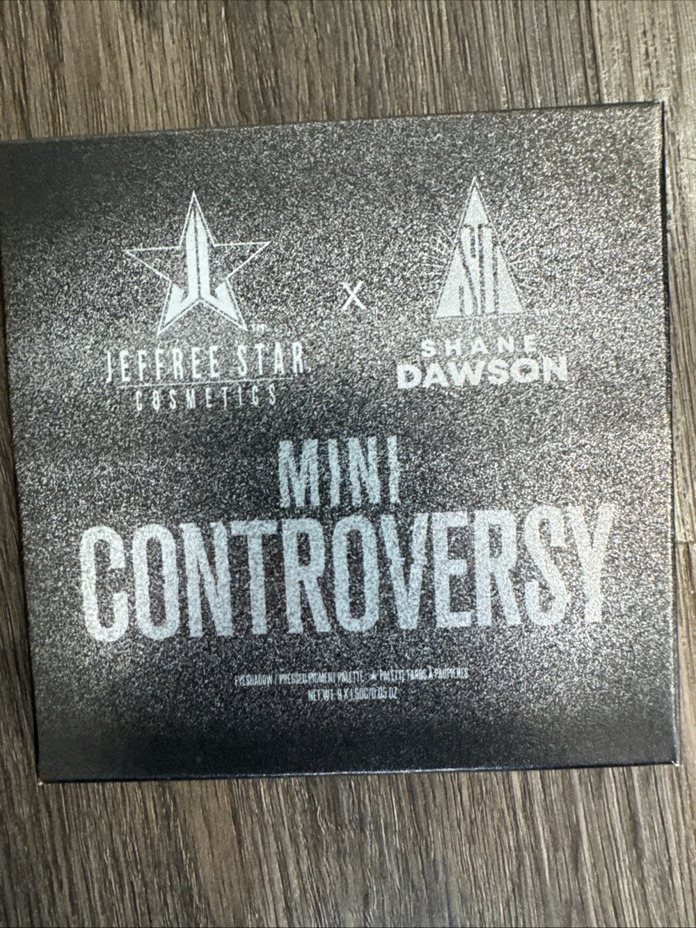 Jeffree Star Mini Controversy Eyeshadow Palette - Black & Silver